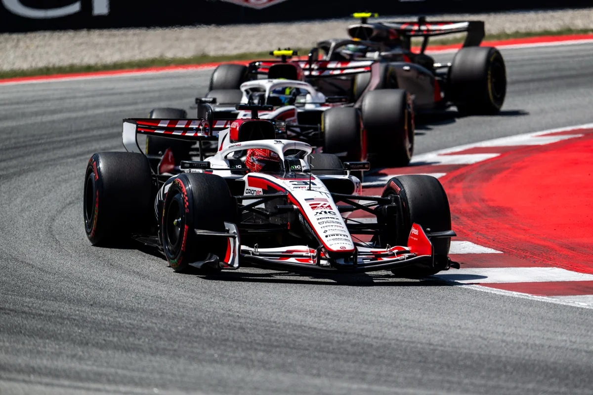 Esteban Ocon en difficulté avec des pneus arrière « complètement détruits »