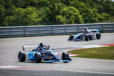Spa-Francorchamps – Qualification : Guillaume Bouzar en pole devant Théo Ramaekers qui roule à domicile