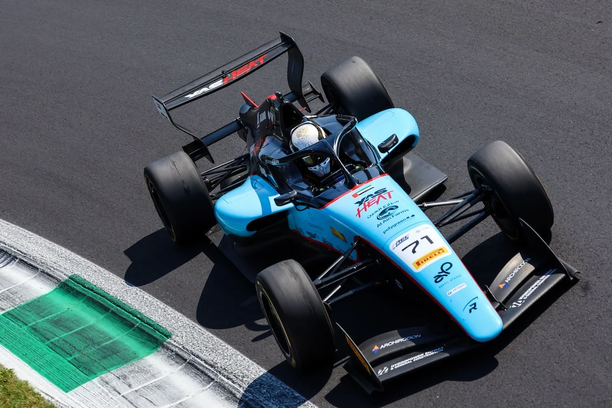 Monza – Course 2 : Al Dhaheri s’impose devant Wheldon et Hanna, Dupé au pied du podium