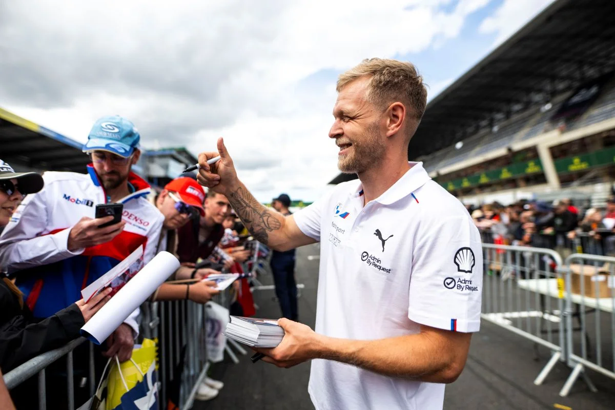 Contacts, insultes… Kévin Magnussen, un début tendu en NASCAR Cup Series !