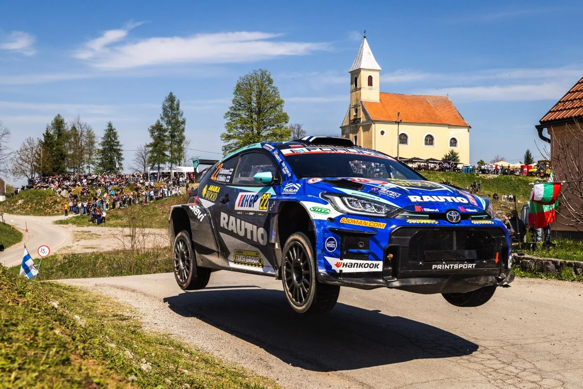 Quatre hommes, voire plus, pour un titre en WRC2