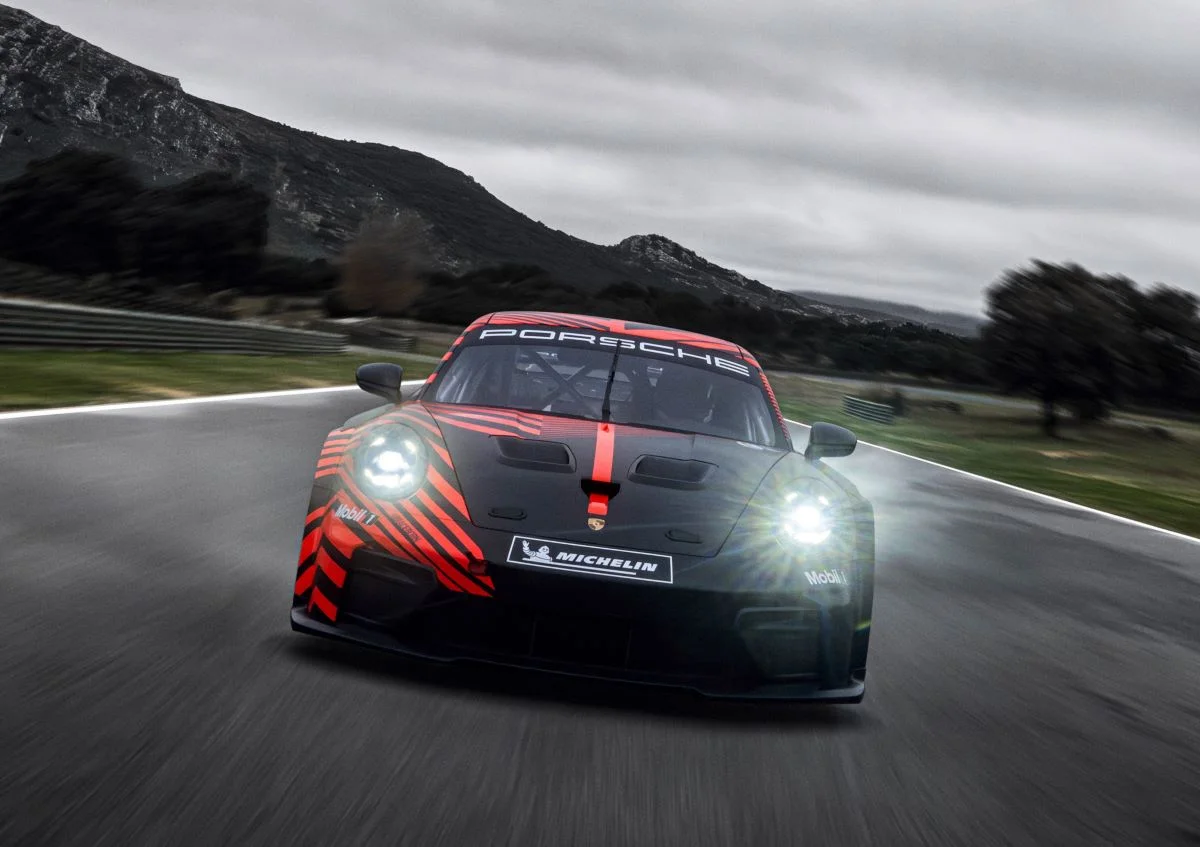 Porsche Motorsport élargit son programme client avec la 911 GT4 R