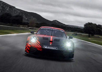 Porsche Motorsport élargit son programme client avec la 911 GT4 R