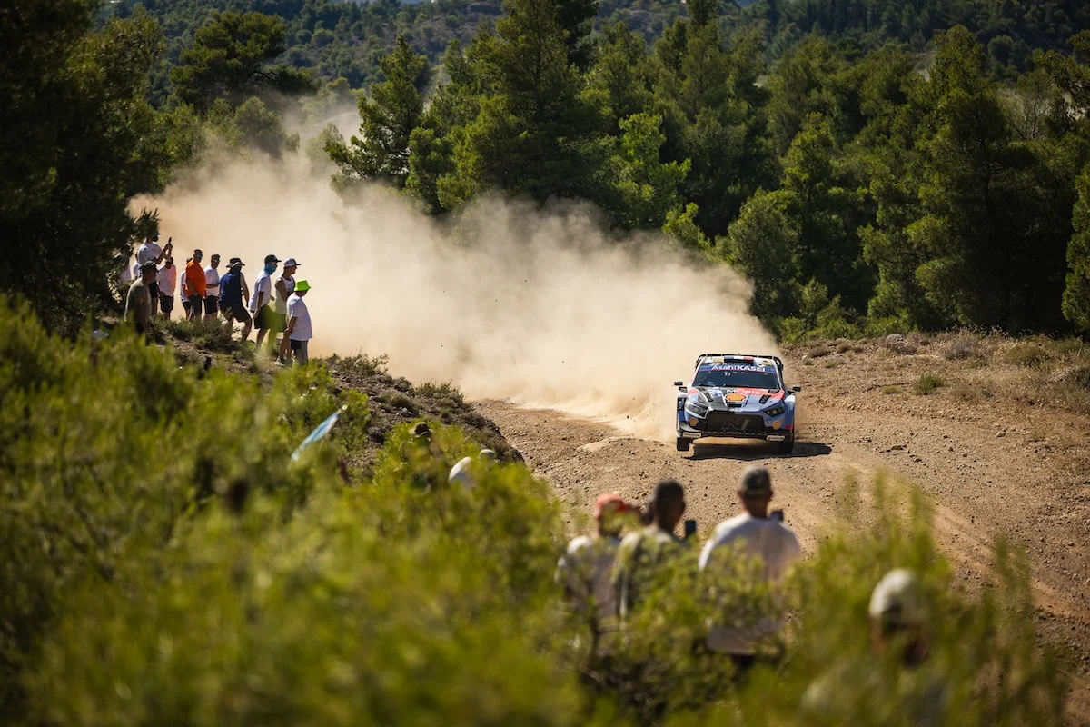 Rallye de Grèce – ES9 : Le scratch pour Adrien Fourmaux, Sébastien Ogier se rapproche de Thierry Neuville
