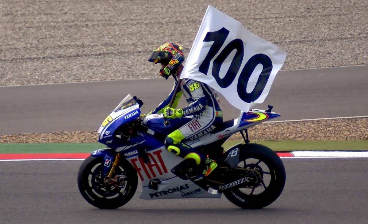  Il y a 17 ans, Valentino Rossi signait sa 100e victoire
