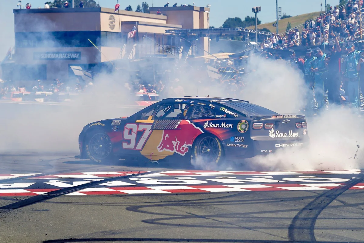 Shane van Gisbergen est bien le roi des routiers en NASCAR !