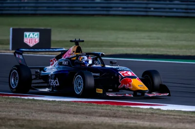Silverstone – Course 2 : Palmowski enchaîne devant la surprise Bättig, Lisa Billard cale sur la grille