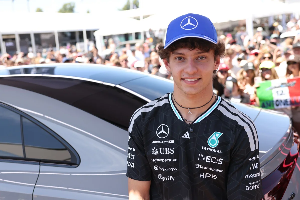 Kimi Antonelli pour la première fois à Goodwood : « Une journée incroyable »