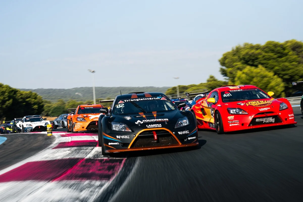 Paul Ricard – Course 2 : Milo Sens mène à la mi-temps