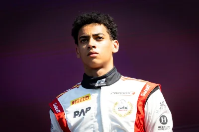 Naël et Ugochukwu englués dans le peloton en qualifications : « Un podium, ce serait excellent »