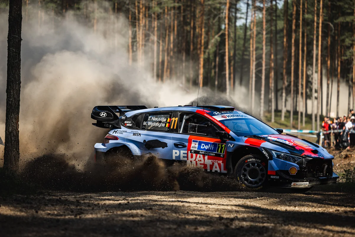 Rallye d’Estonie – ES15 : Thierry Neuville débloque son compteur, Pajari et Solberg se neutralisent