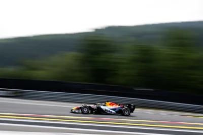 Lindblad sourit, Lawson frustré : qualifications en demi-teinte pour Racing Bulls
