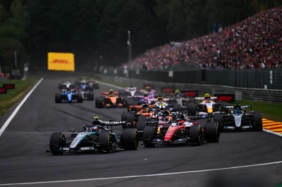 Kimi Antonelli s’impose à Spa-Francorchamps face à un Charles Leclerc opportuniste