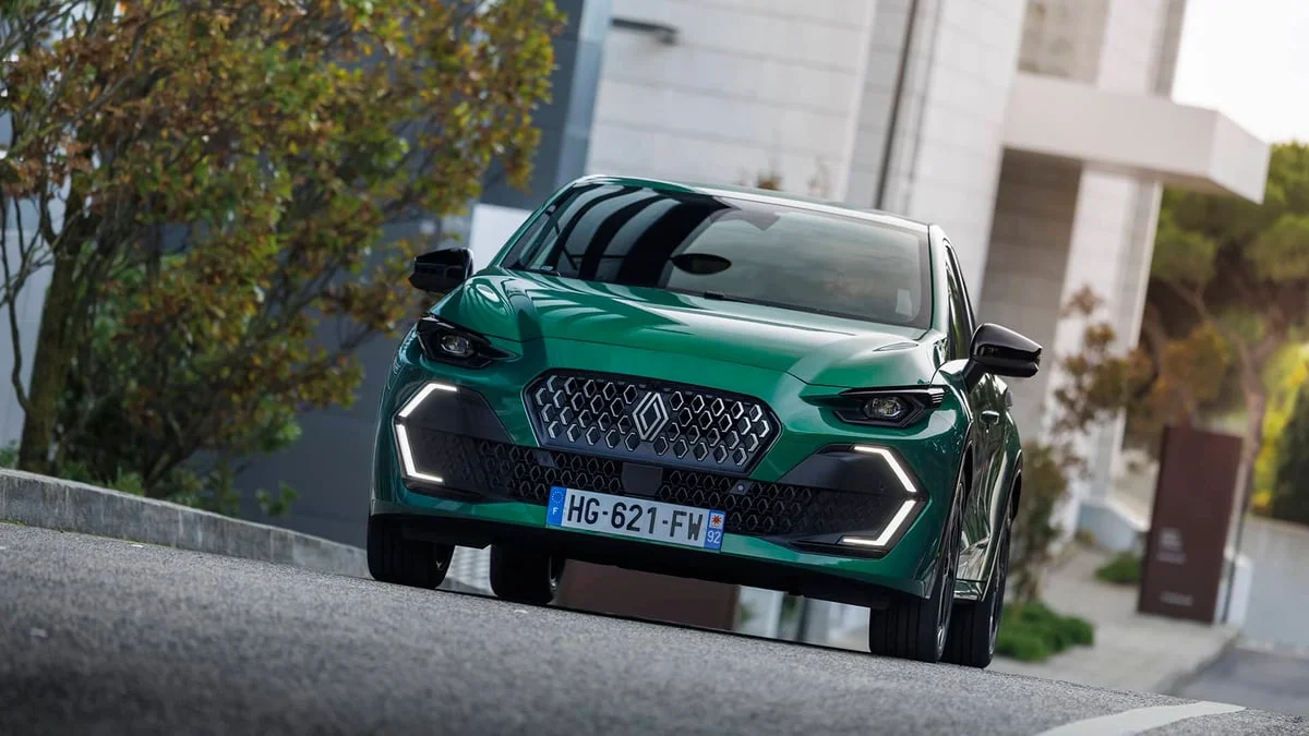 La Renault Clio 6 accueille un nouveau moteur qui arrive au meilleur moment possible