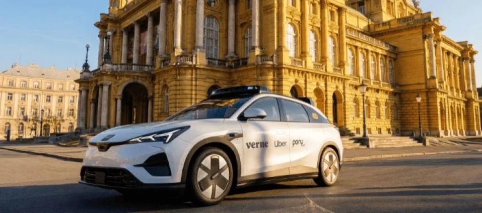 Premières courses officielles du robotaxi en Europe : et devinez quelle est sa nationalité...