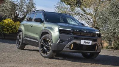 Jeep Avenger restylé : bien plus qu’une idée lumineuse pour la calandre ?
