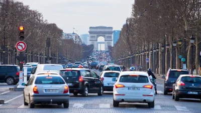 Paris veut combattre les voitures et les deux-roues et déclenche une brigade contre les violences motorisées