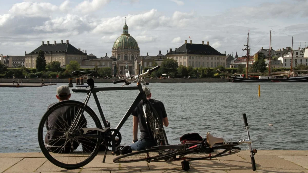 Même au pays du vélo, les jeunes reprennent le volant : pourquoi le modèle danois montre ses limites