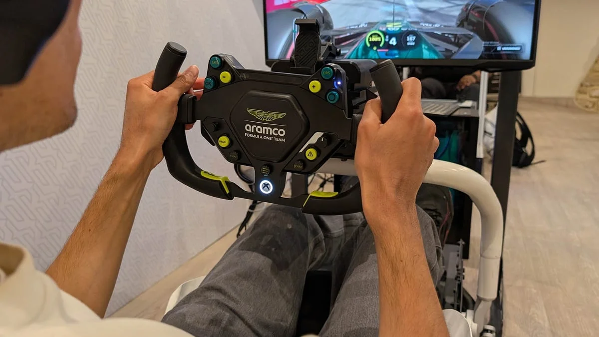 Simracing : on a découvert la nouvelle gamme Revosim de Nacon et il y a du lourd à prix canon !