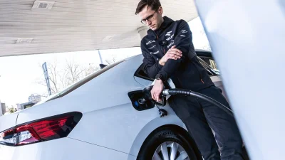 Vous l’entendez à chaque plein : cette invention vieille de 80 ans évite encore aujourd’hui des millions de litres d'essence gaspillés