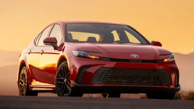 Toyota dévoile une inédite berline dotée de 7 cylindres