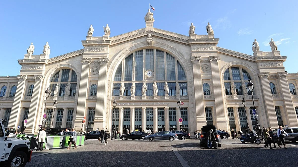 A Paris, des riverains excédés bloquent la circulation en pleine heure de pointe !