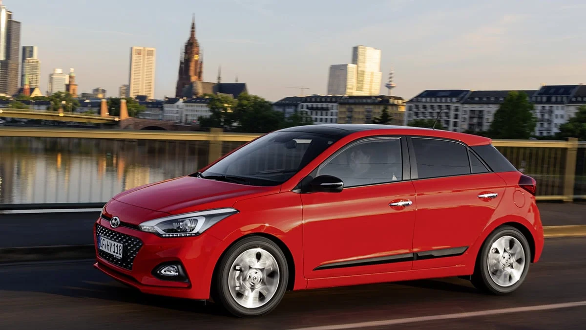 Hyundai rappelle plus de 8 000 voitures à moteur trois-cylindres essence et 1 500 Ioniq électriques en France