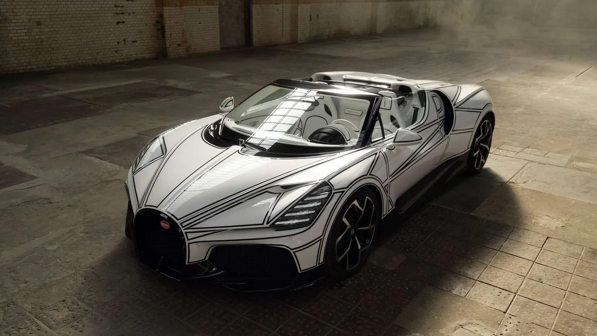 En attendant le nouveau V16, Bugatti nous refait le coup de l'or blanc sur la Mistral