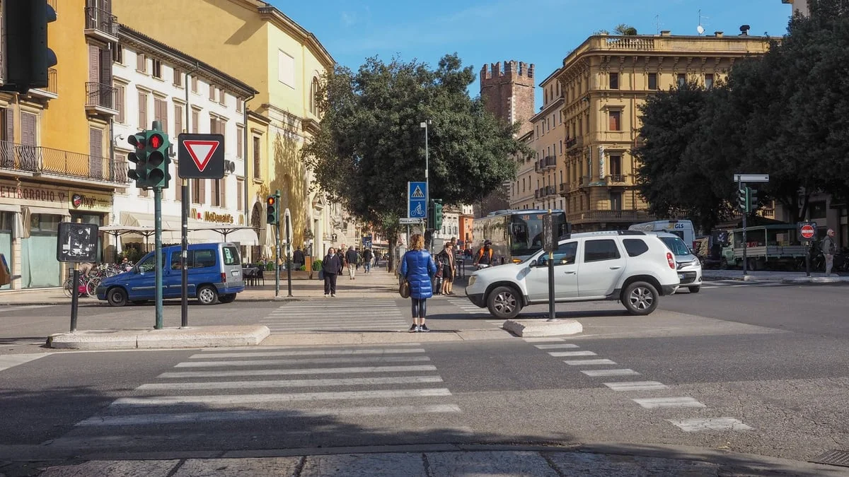 En Italie, le nombre impressionnant de voitures et motos sans assurance sur les routes