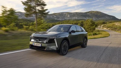 Premier essai du nouveau DS N°7 : la deuxième génération a-t-elle progressé ?