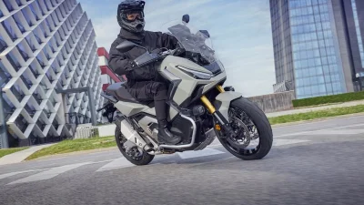  Essai Honda X-ADV 750 2026 : ce maxi scooter au look de baroudeur reste unique, on vous explique pourquoi