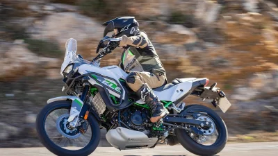 Essai Kawasaki 500 KLE : bien plus qu'un trail pour les débutants