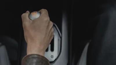 La boite manuelle en danger de mort en France, et c'est la voiture électrique qui pourrait avoir sa peau