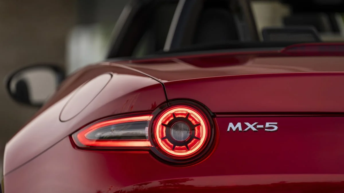 Mazda aurait confirmé la future MX-5 électrique avec un objectif qui paraît impossible