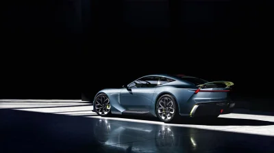 Une Polo électrique qui la joue rétro, une micro-voiture électrique au charme typiquement français, un coupé chinois au parfum d’Aston, une fusée sur roues et une moto électrique à 34 000 euros… Bienvenue dans Regen n°62
