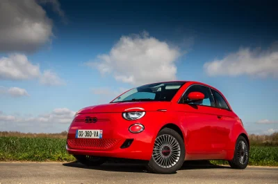 Fiat casse les prix de ses voitures électriques : la 500e est à partir de 13 900 € !