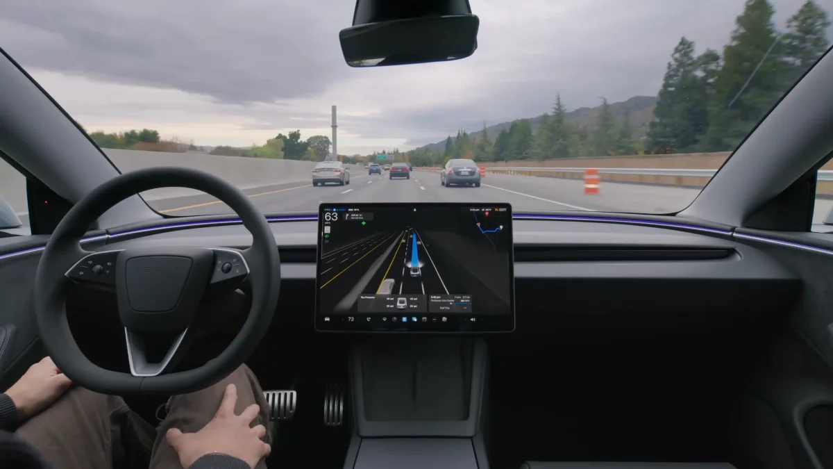 Pourquoi le FSD de Tesla divise encore l’Europe