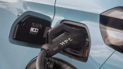 Projet E-Car : Stellantis prépare une voiture électrique « révolutionnaire » à prix cassé
