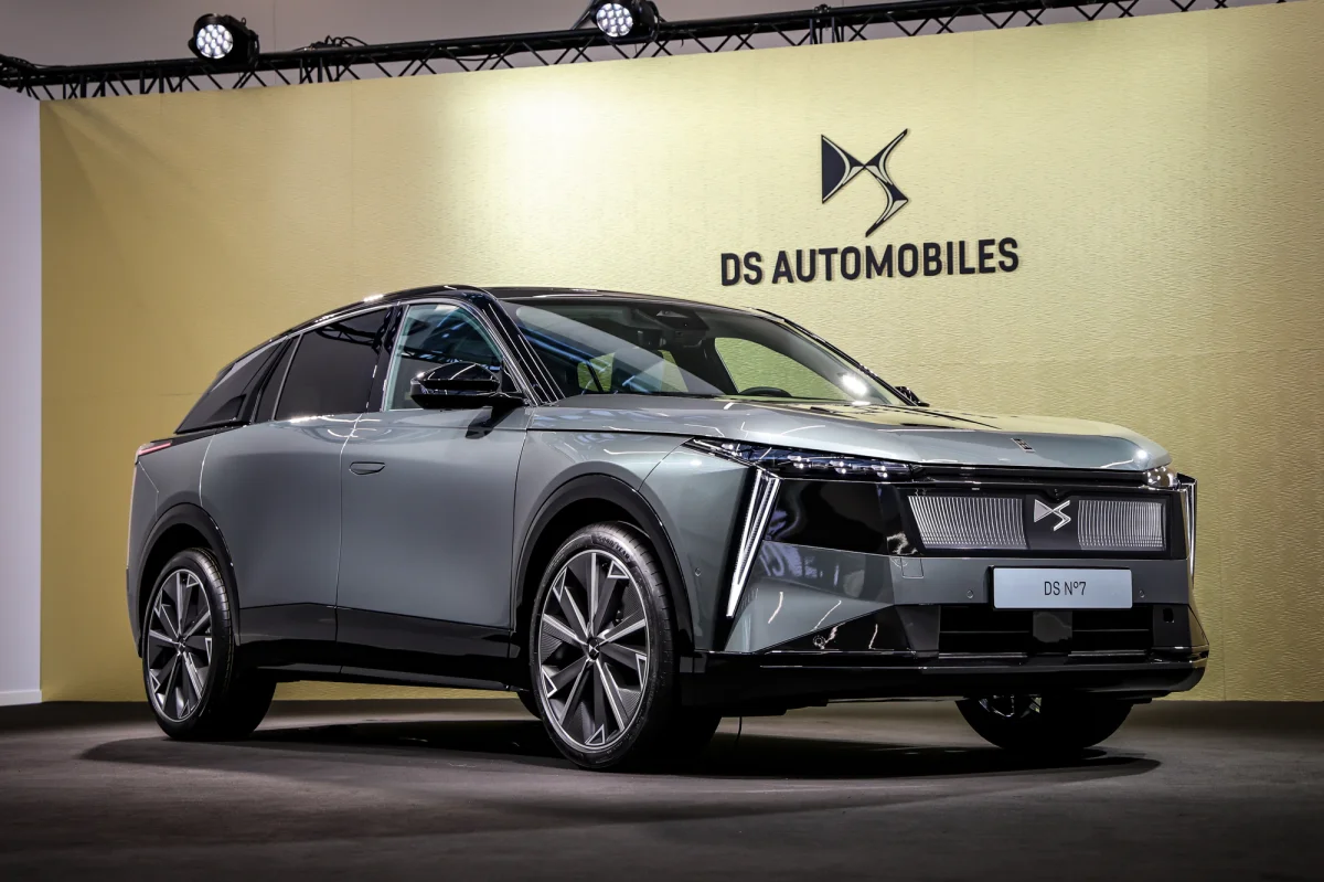 Nouvelle hiérarchie des marques chez Stellantis : Peugeot, Fiat et Jeep prioritaires, DS et Lancia rétrogradées