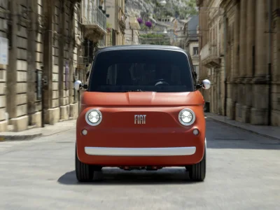 Un jour, une voiture : Fiat Topolino, la mini citadine électrique accessible dès 14 ans