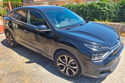 Témoignage : la Citroën ë-C4 de Tom ne lui coûte que 1,45 € aux 100 km