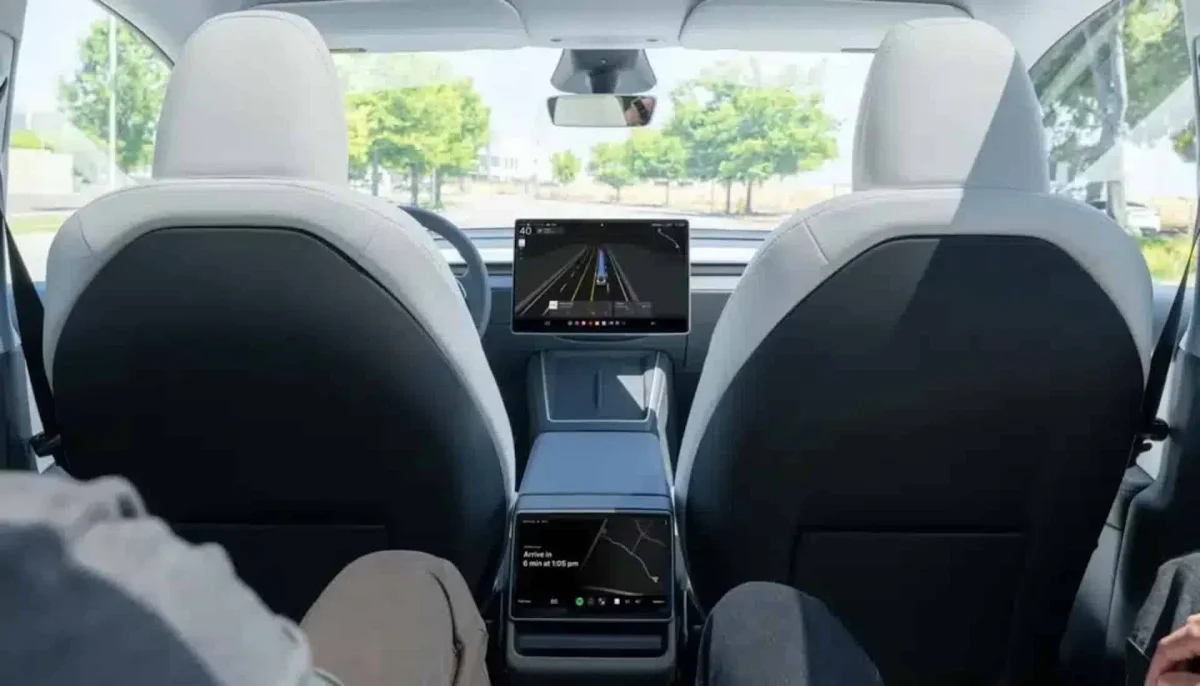Robotaxis : Tesla visait une flotte de 1 000 taxis autonomes, il n’en a que… 42 !