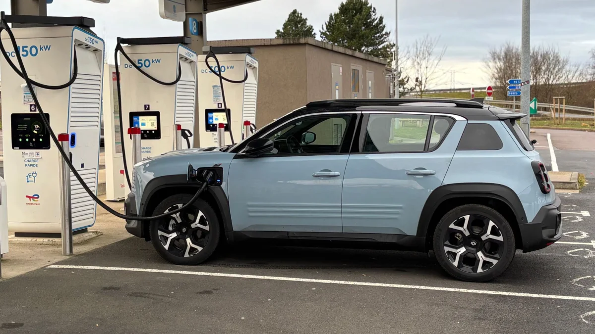 Le prix des voitures électriques commence (enfin) à baisser