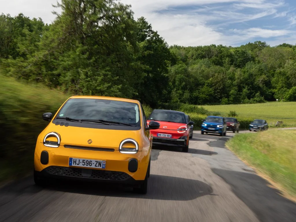 eTrophées AMAM 2026 : la Renault Twingo et le BMW iX3 élus grands gagnants par les journalistes