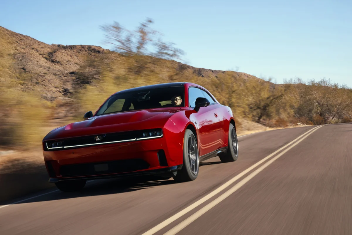 Dodge Charger Daytona : la seule sportive électrique américaine arrive enfin en Europe