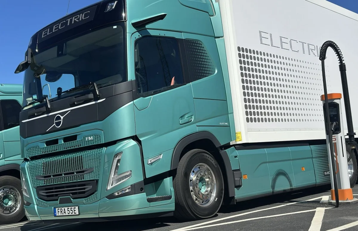 On a testé les nouveaux camions électriques de Volvo Trucks !