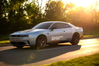 Dans une Dodge Charger Daytona, Stellantis teste enfin sa batterie solide