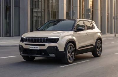 Un jour, une voiture : Jeep Avenger électrique, le SUV compact 156 ch qui tient ses promesses hors des villes