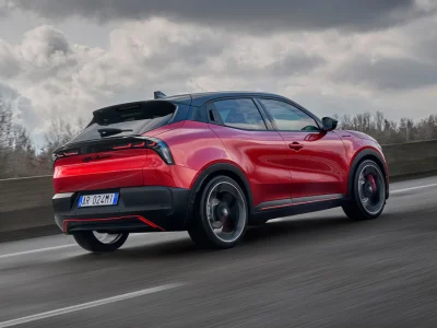Un jour, une voiture : Alfa Romeo Junior, SUV premium sportif