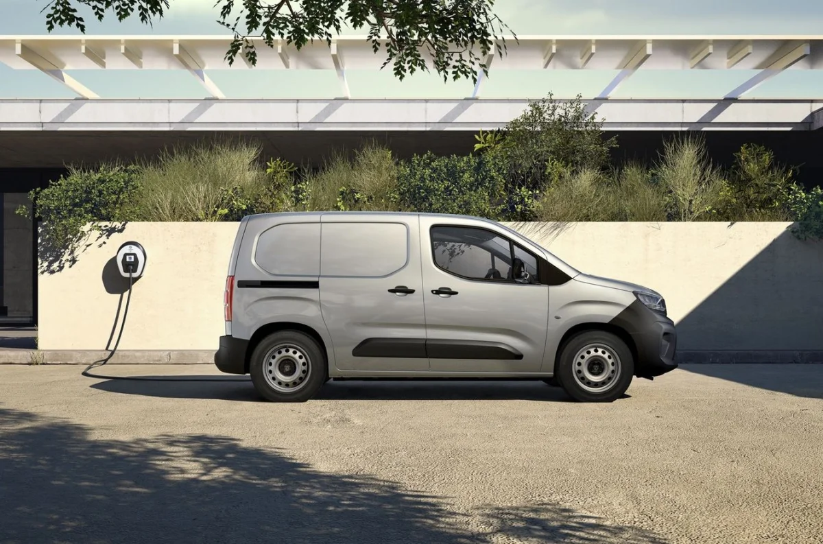Nouveau Peugeot Partner Active : l’utilitaire électrique devient plus pratique… et moins cher